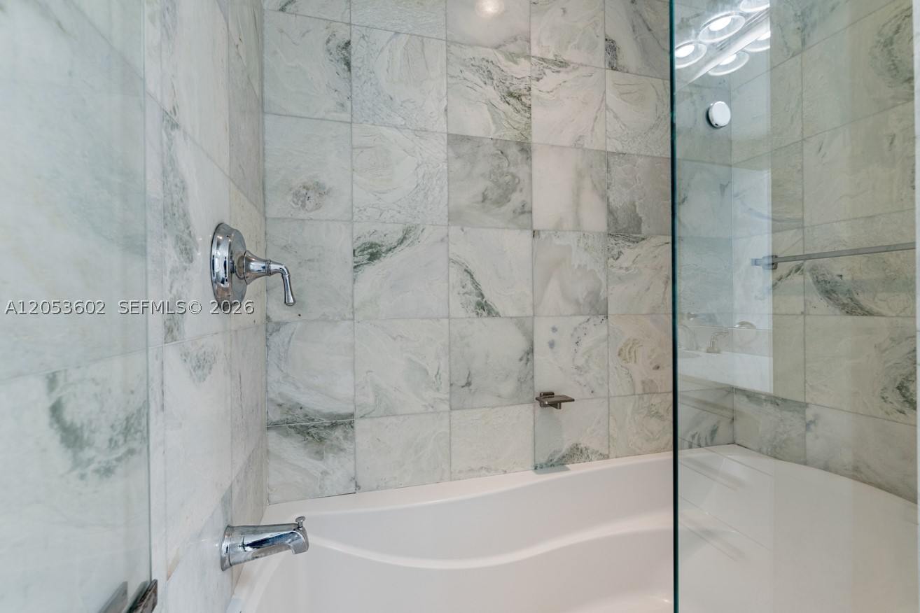 image 1060 Brickell - 106011