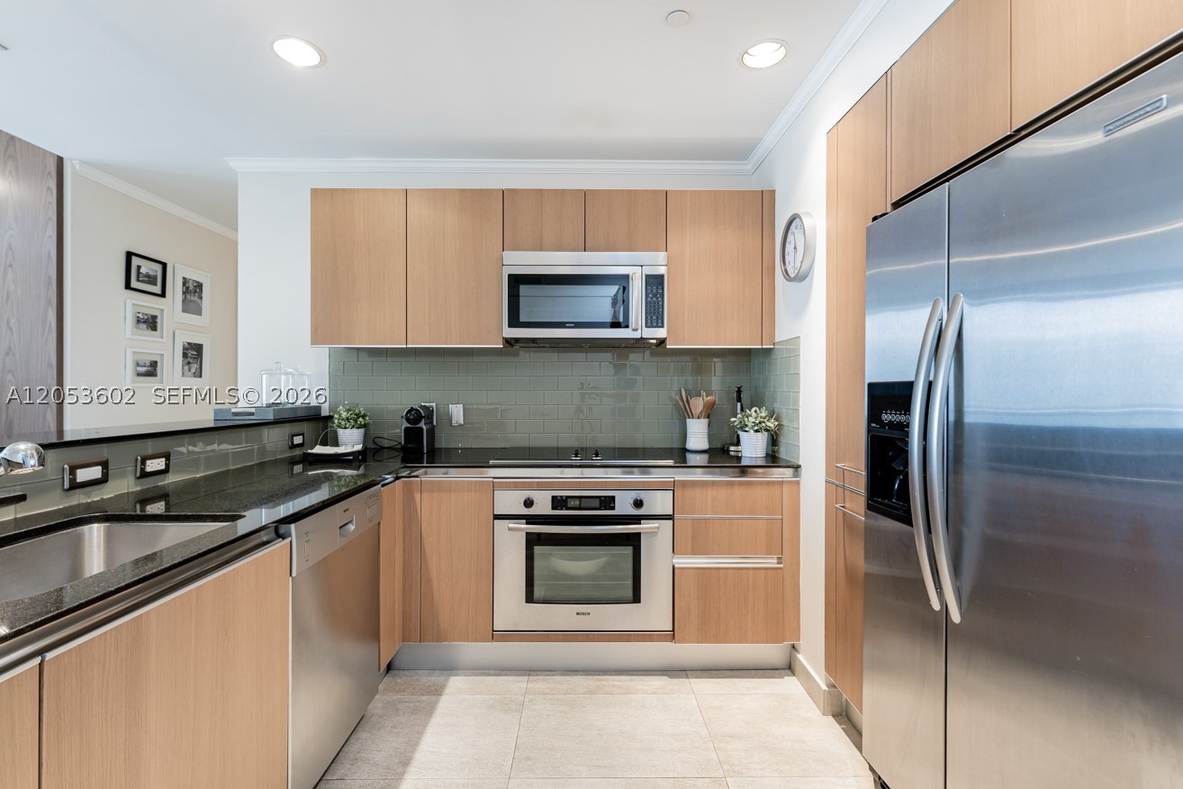 image 1060 Brickell - 106023