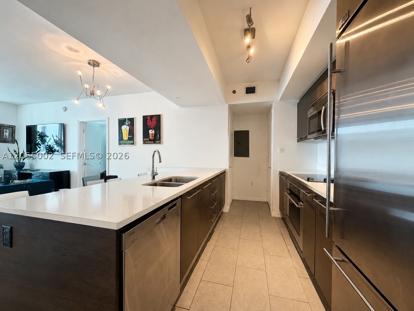 image 500 Brickell East4