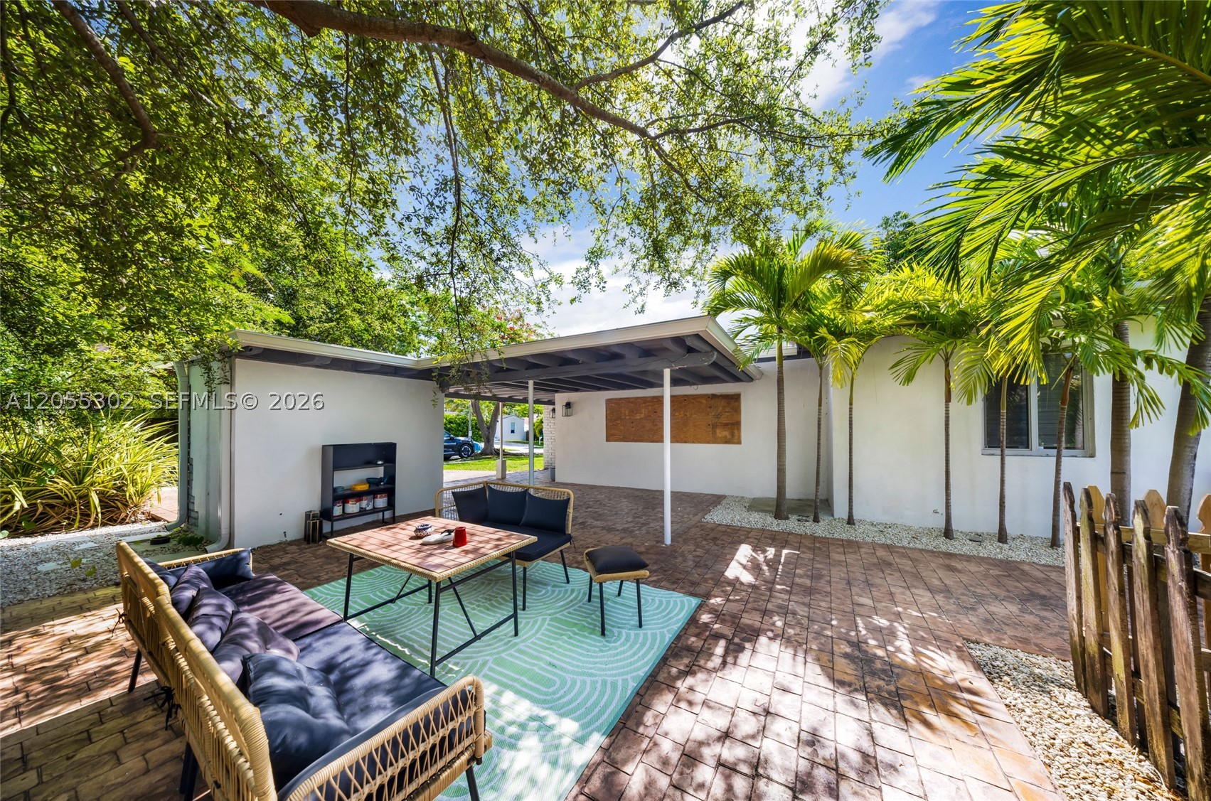 910 NE 81st St Miami, FL 33138