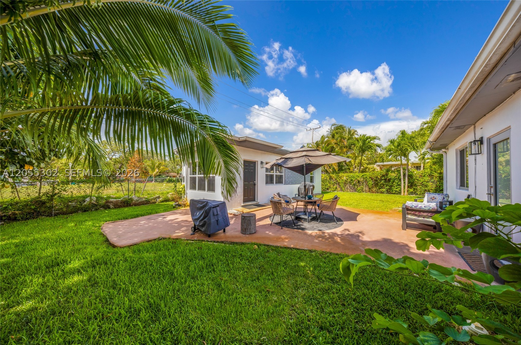 910 NE 81st St Miami, FL 33138