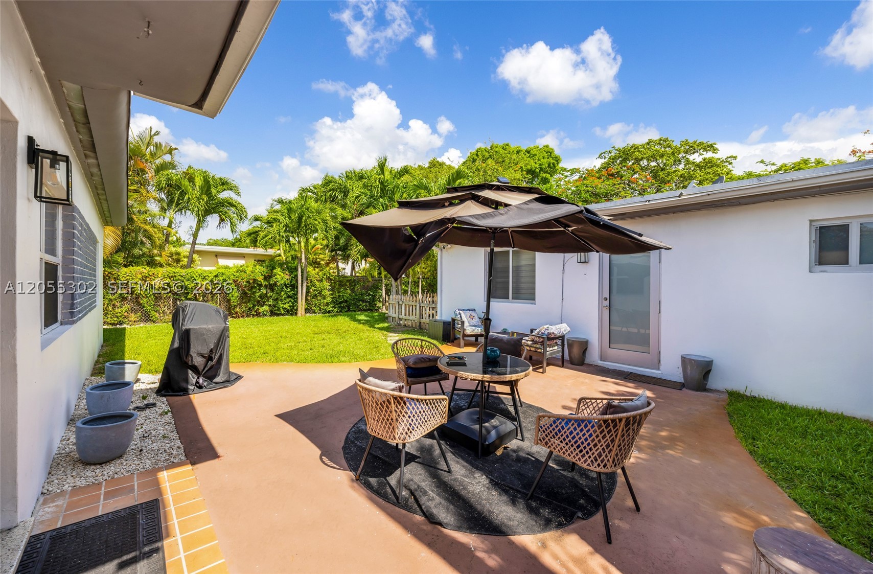 910 NE 81st St Miami, FL 33138