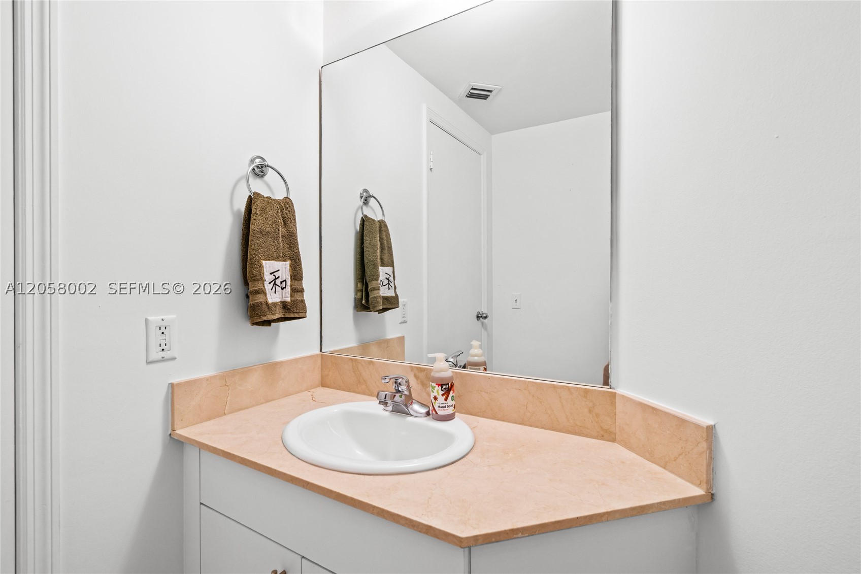 image Courvoisier Courts38