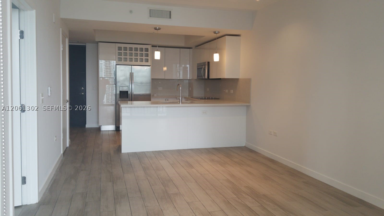 image Nine at Mary Brickell Village10
