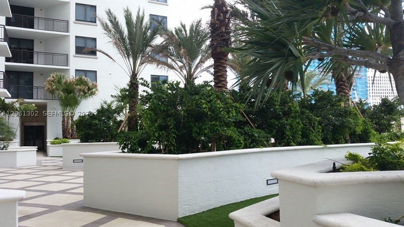 image Nine at Mary Brickell Village16