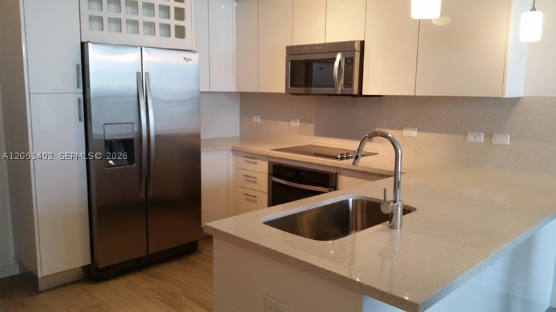 image Nine at Mary Brickell Village0