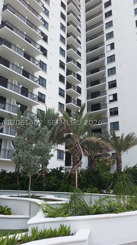 image Nine at Mary Brickell Village20