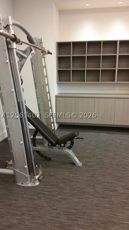 image Nine at Mary Brickell Village25