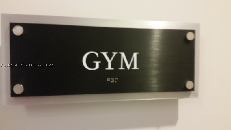 image Nine at Mary Brickell Village27