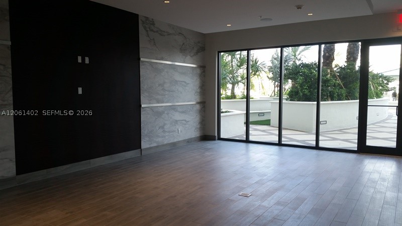 image Nine at Mary Brickell Village29