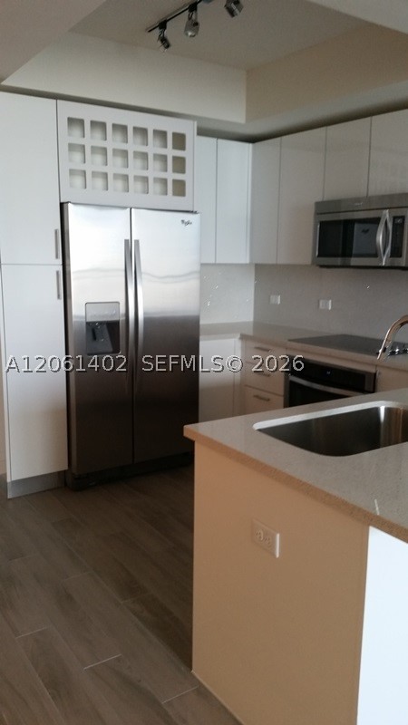 image Nine at Mary Brickell Village7
