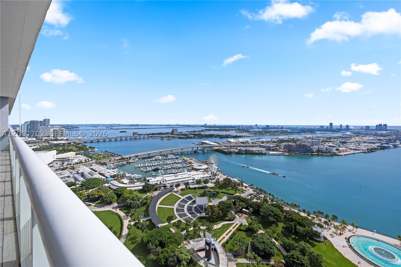50 Biscayne Blvd #4706