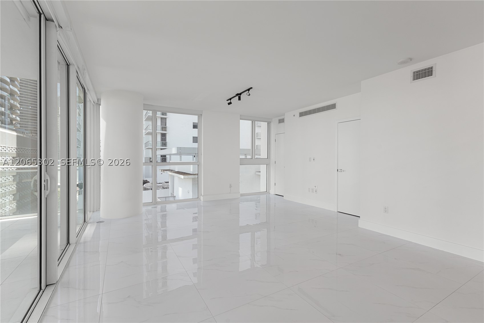 image The Bond on Brickell9
