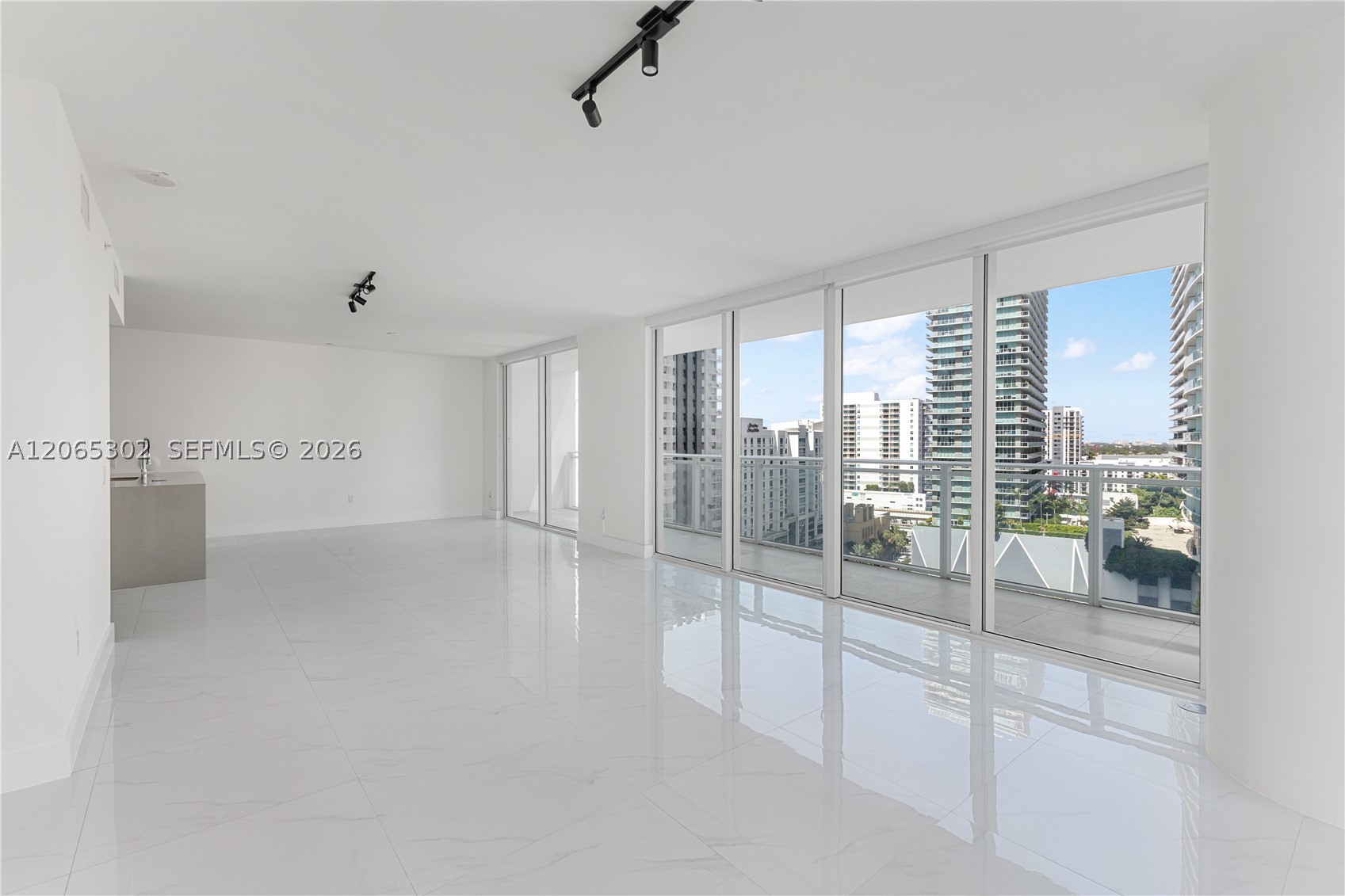 image The Bond on Brickell10