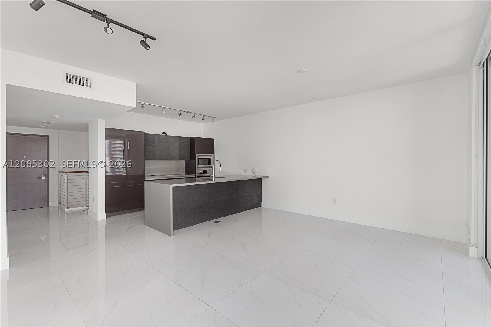 image The Bond on Brickell11