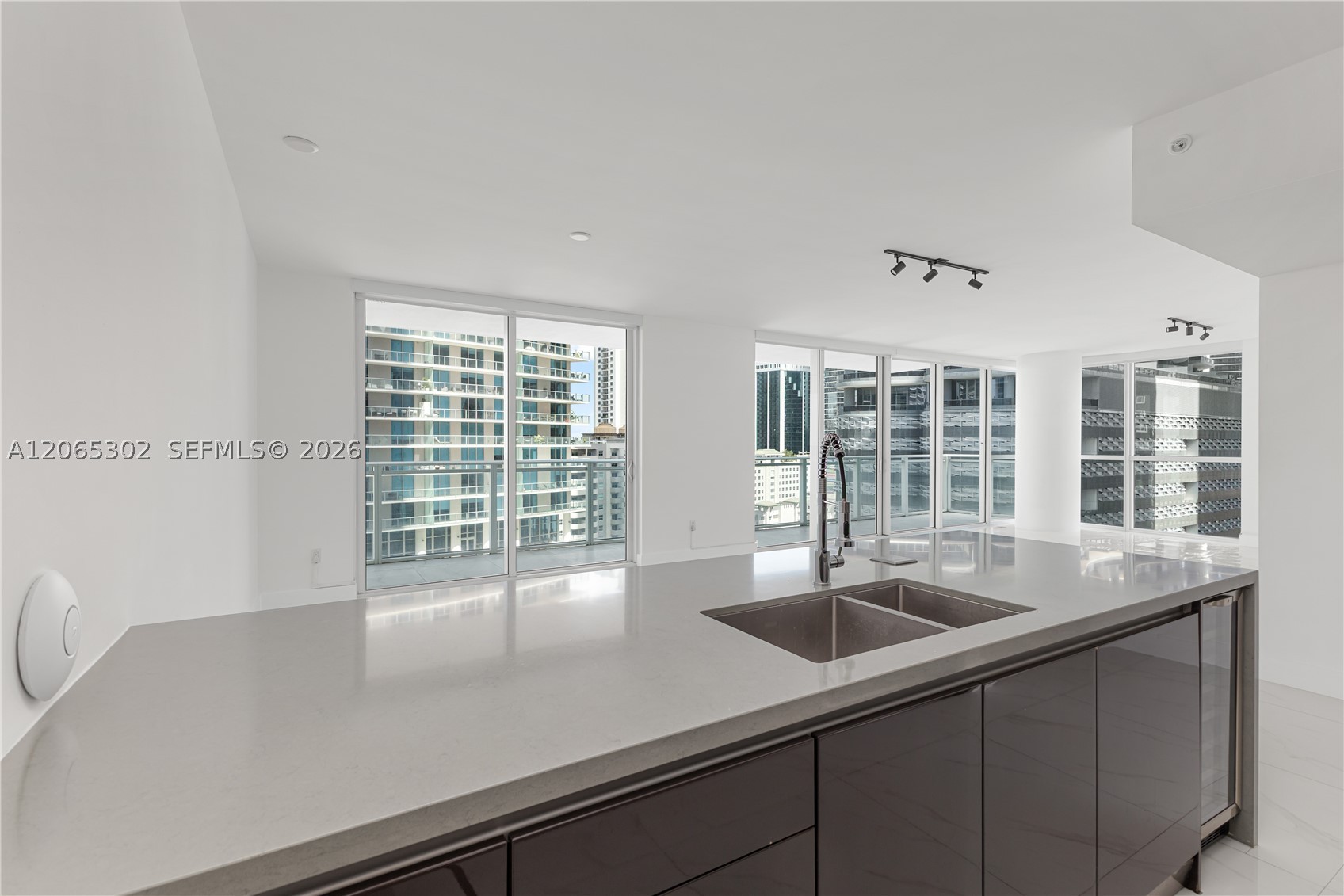 image The Bond on Brickell15