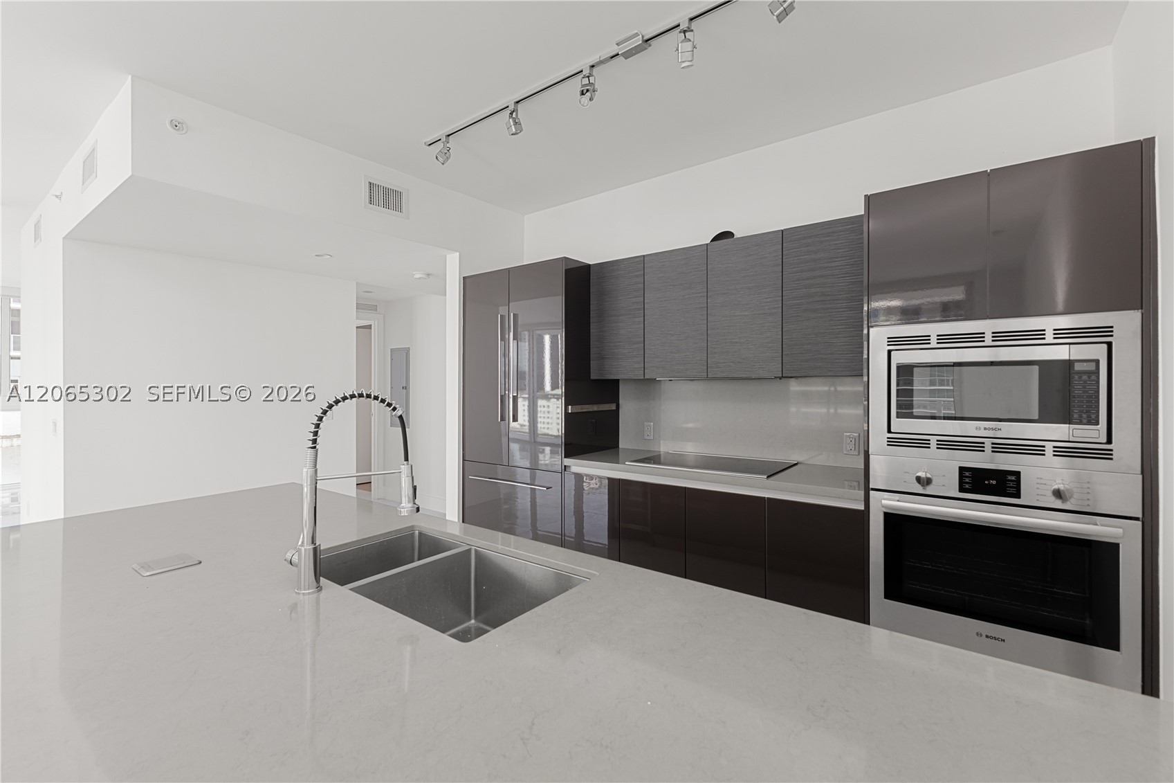 image The Bond on Brickell16