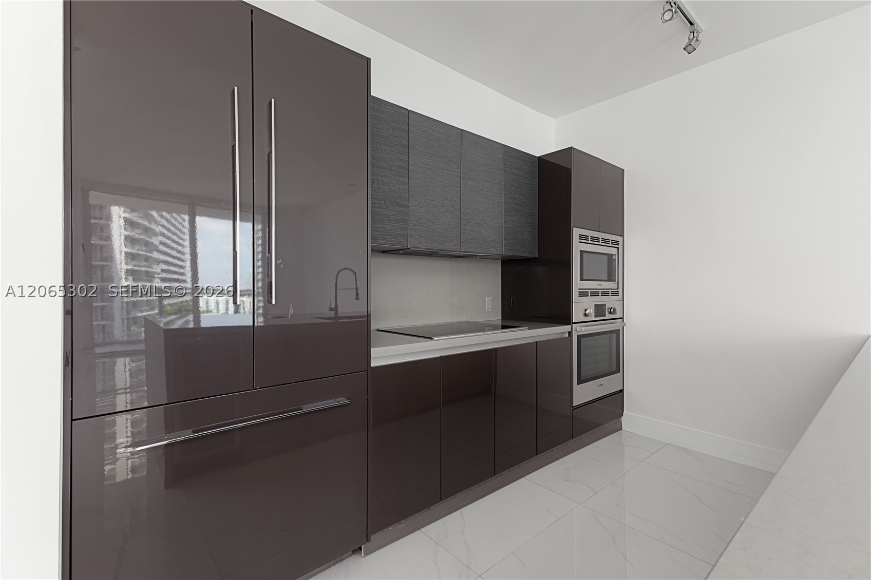 image The Bond on Brickell17