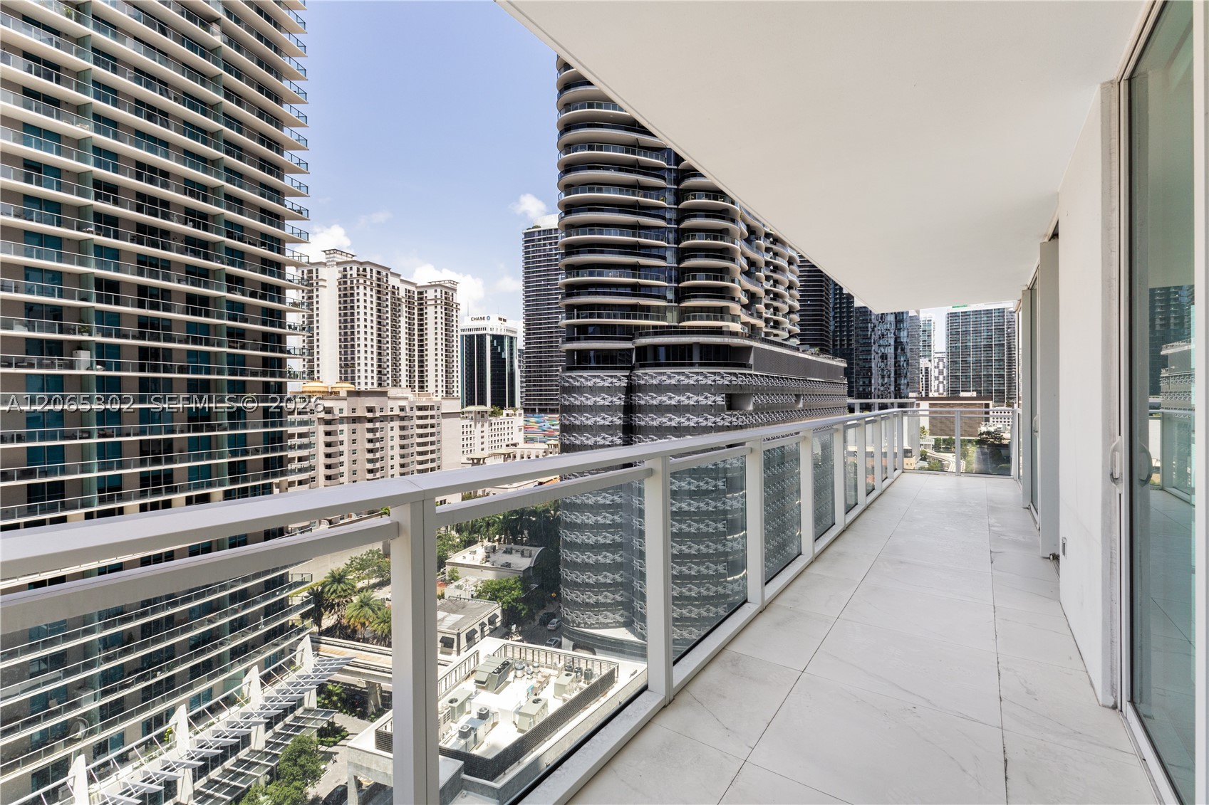 image The Bond on Brickell19