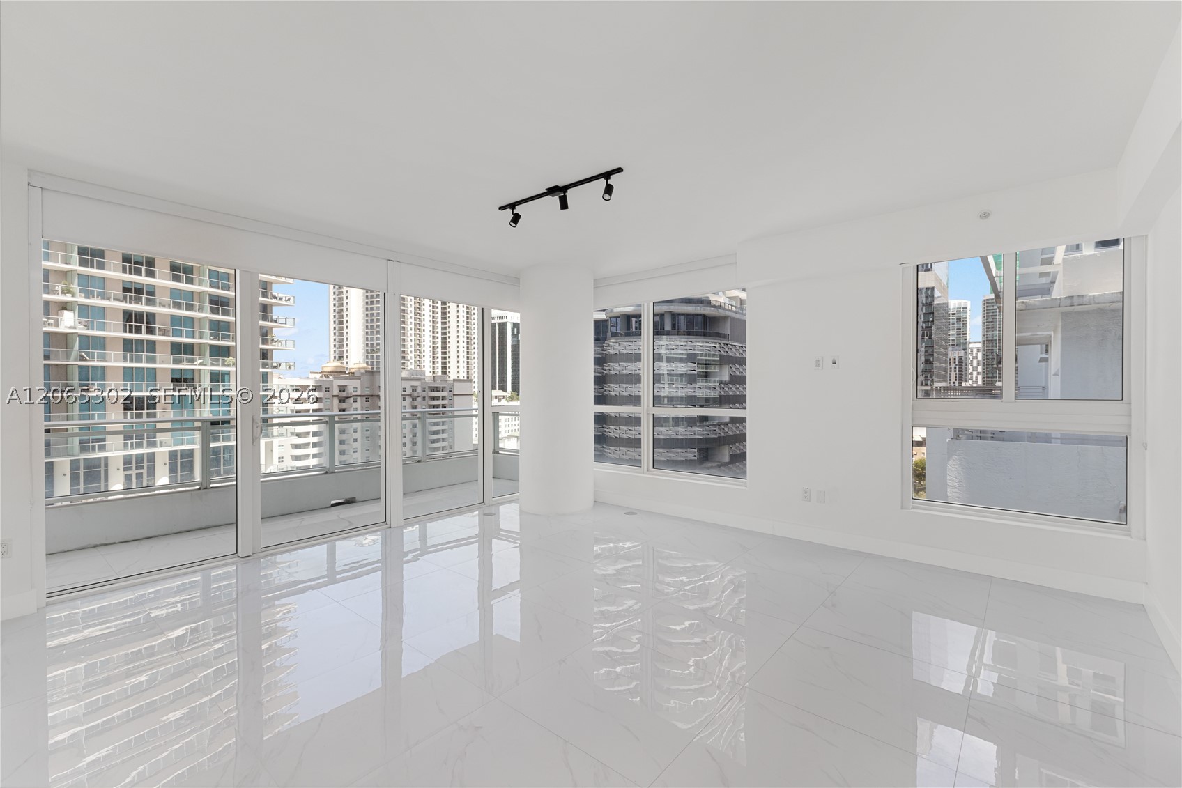 image The Bond on Brickell29