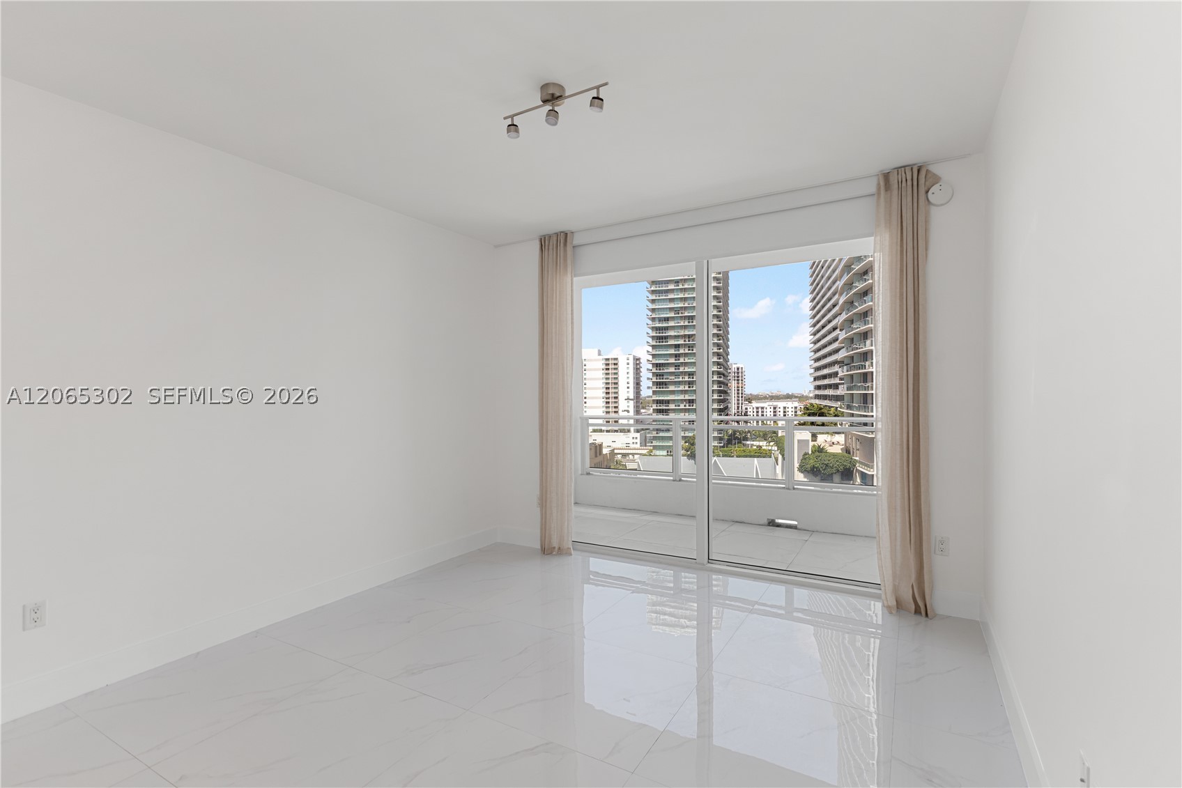 image The Bond on Brickell41
