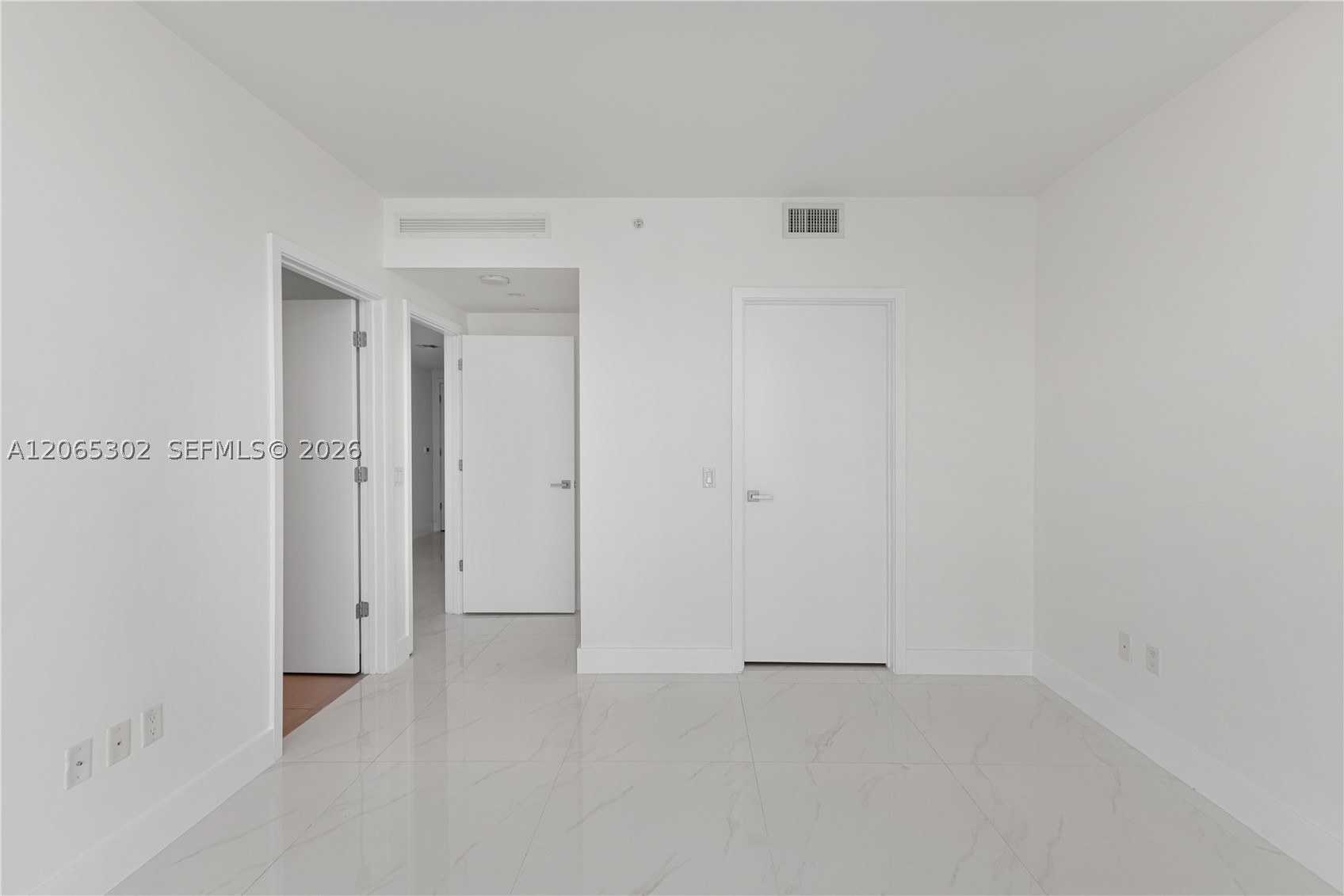 image The Bond on Brickell42