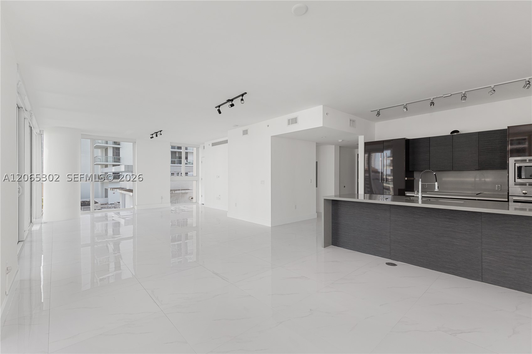 image The Bond on Brickell8