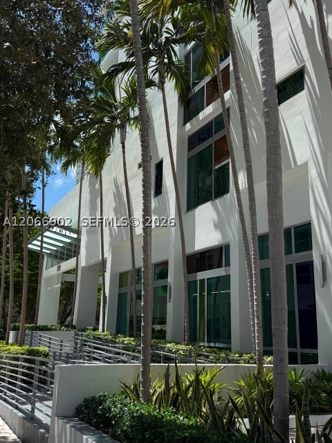image Gallery Art Condos13