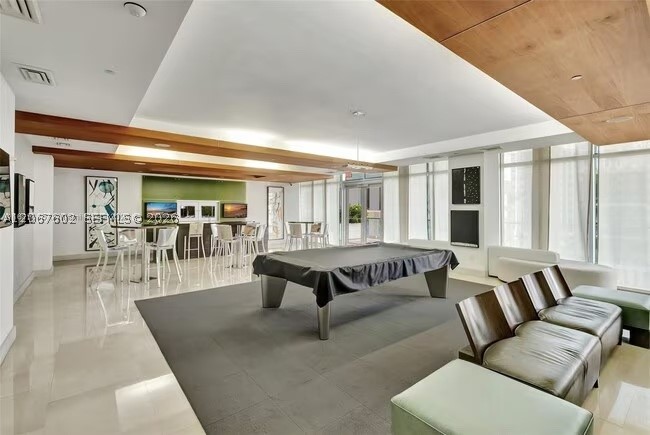 image 500 Brickell East13