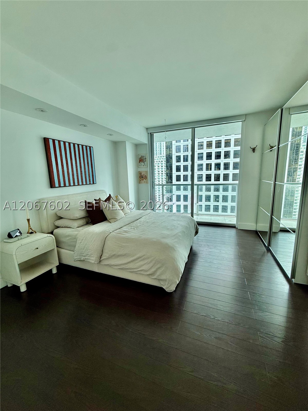 image 500 Brickell East6