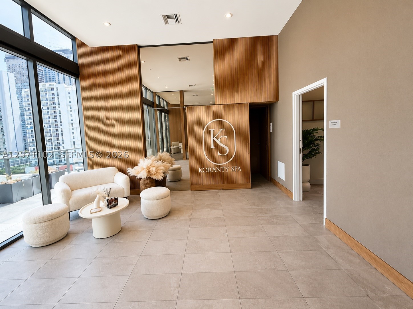 image Smart Brickell I10