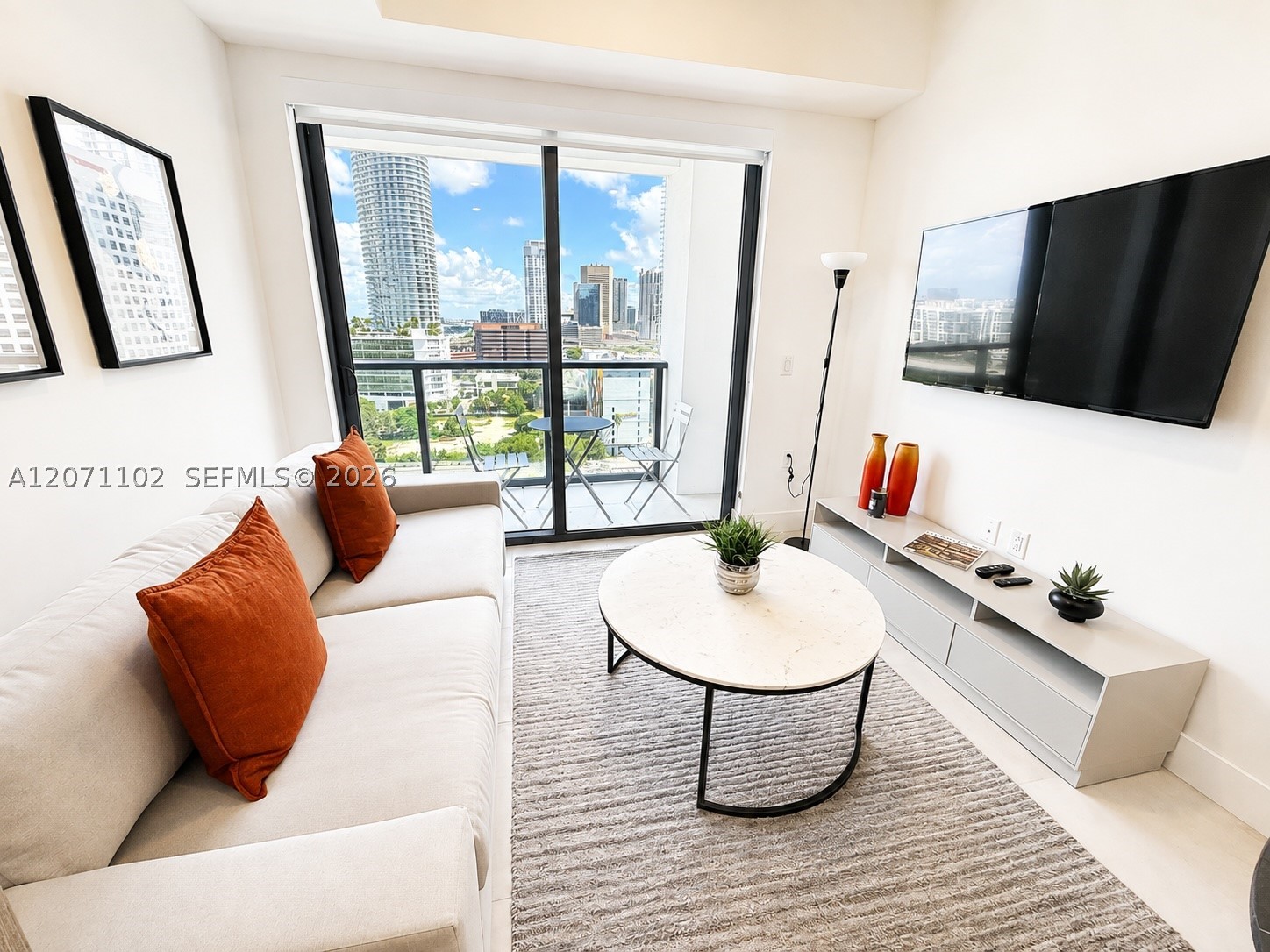 image Smart Brickell I5