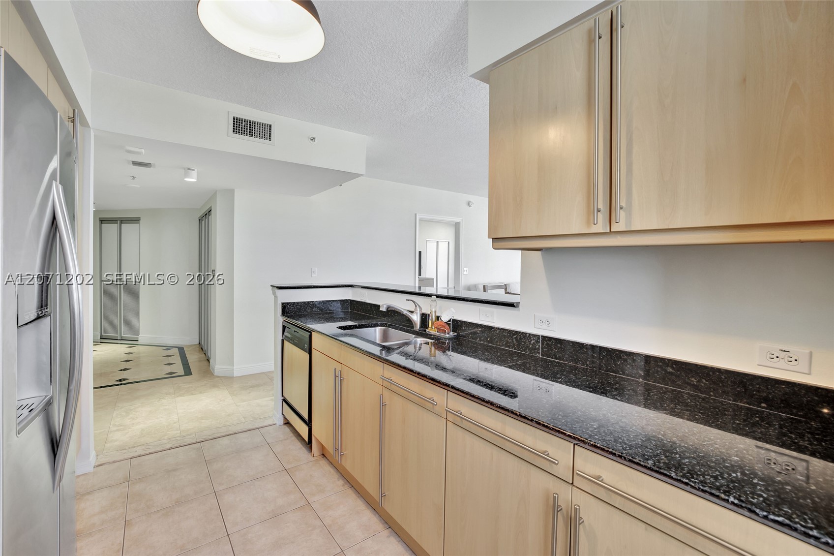 image 2080 Ocean Drive13