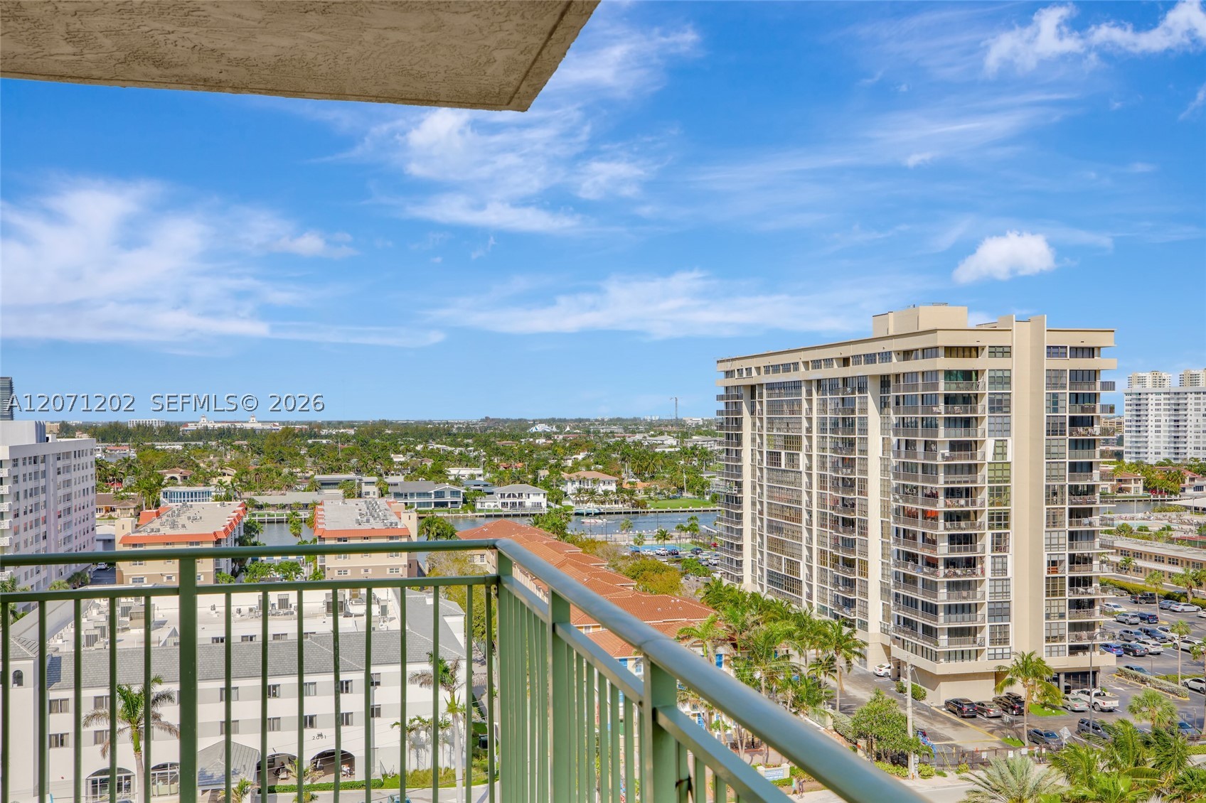 image 2080 Ocean Drive31