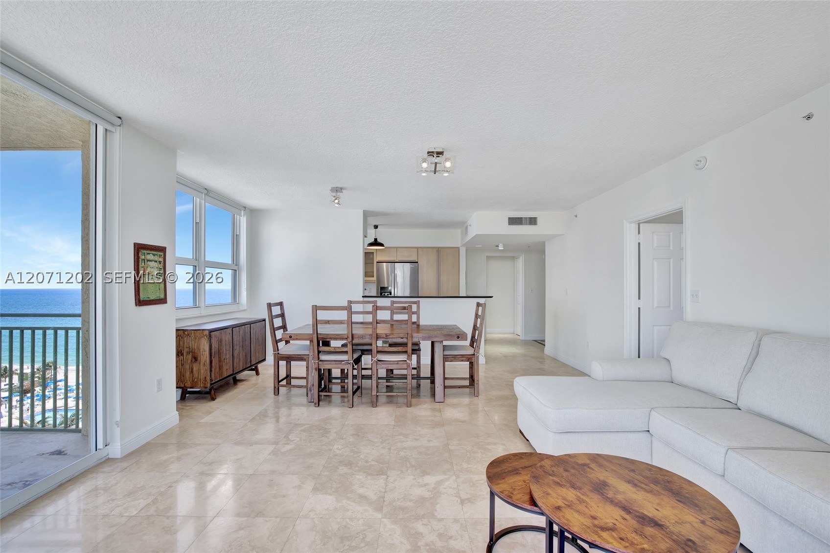 image 2080 Ocean Drive32