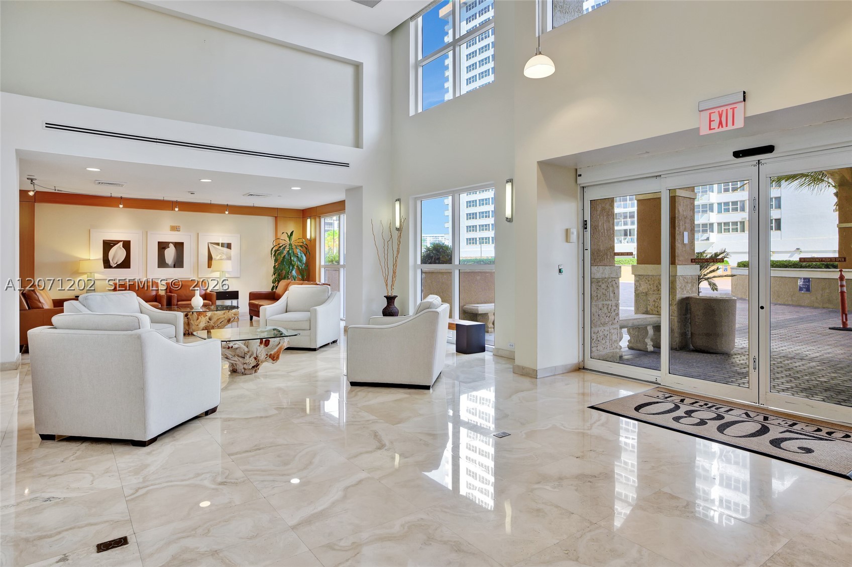image 2080 Ocean Drive35