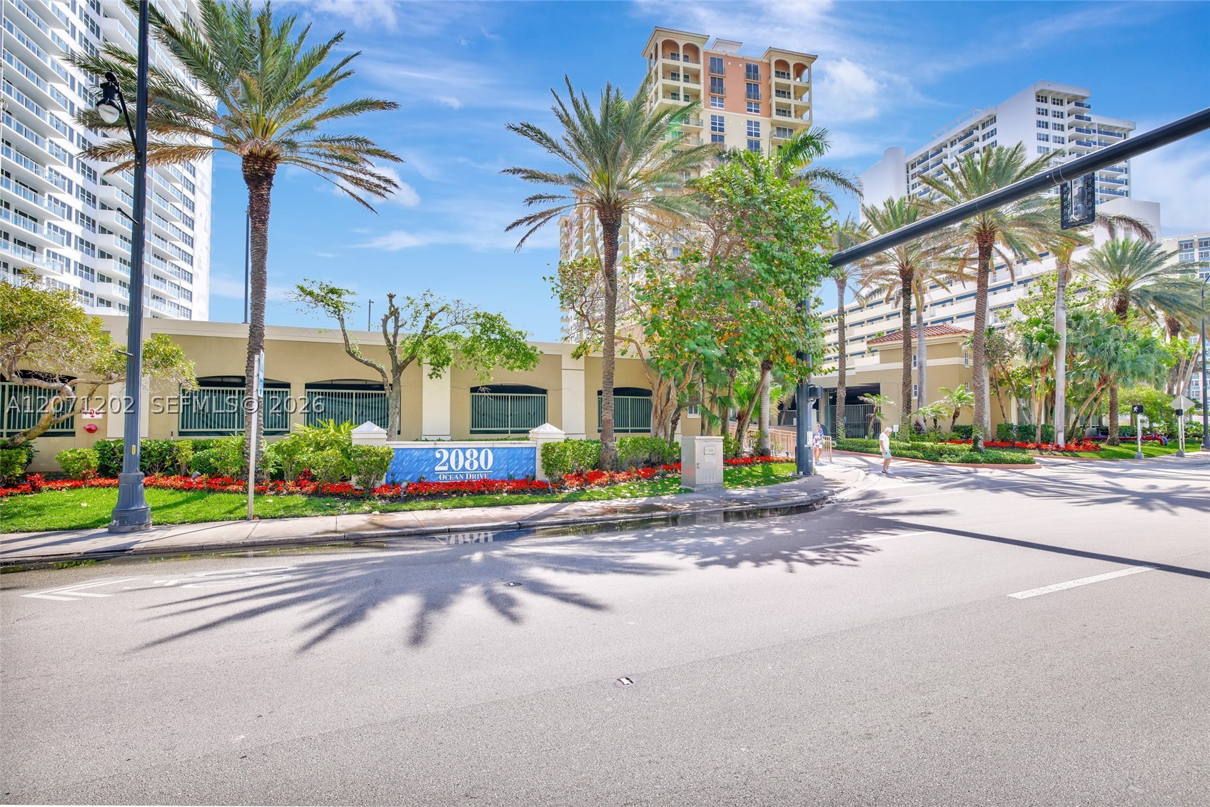 image 2080 Ocean Drive49