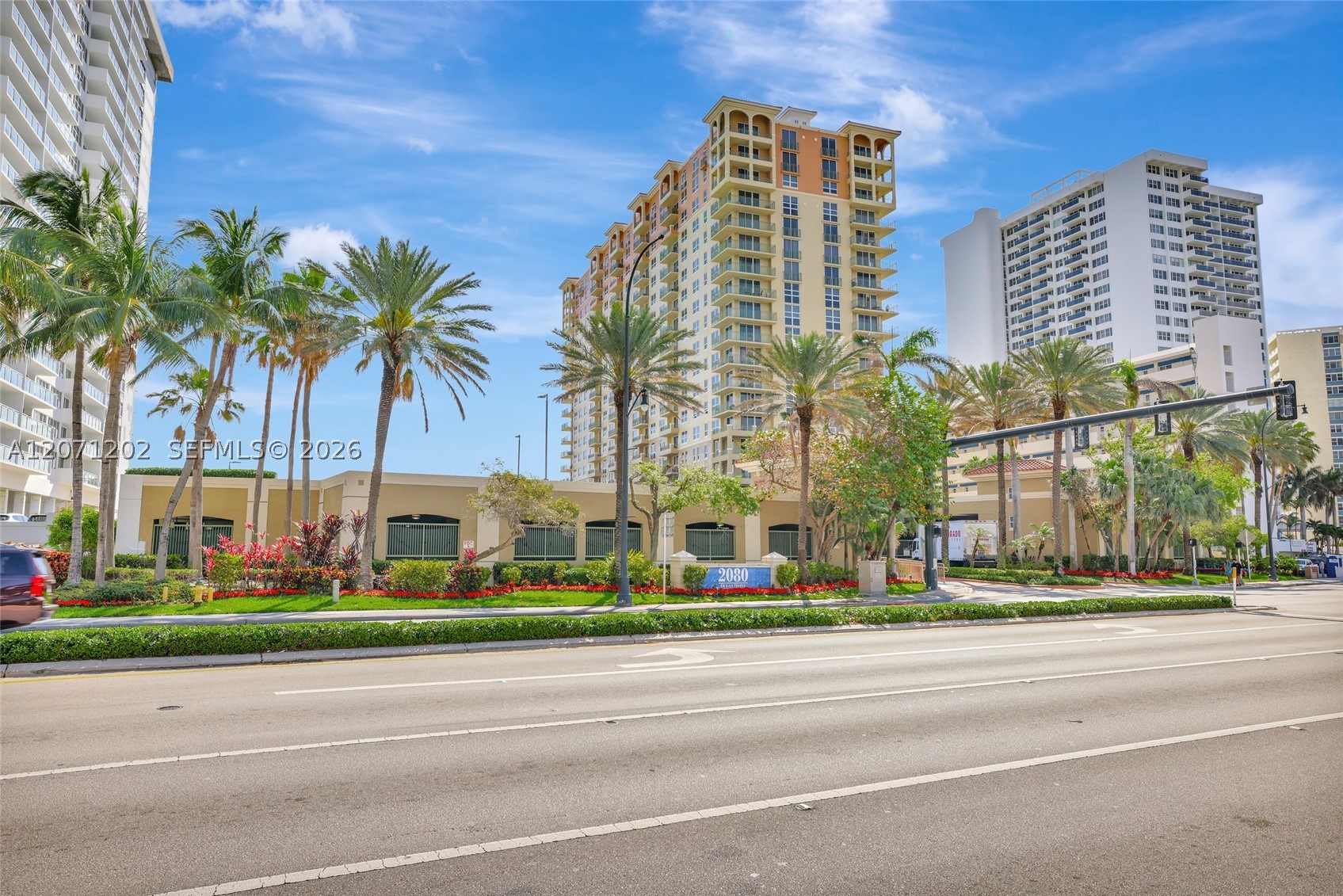 image 2080 Ocean Drive50