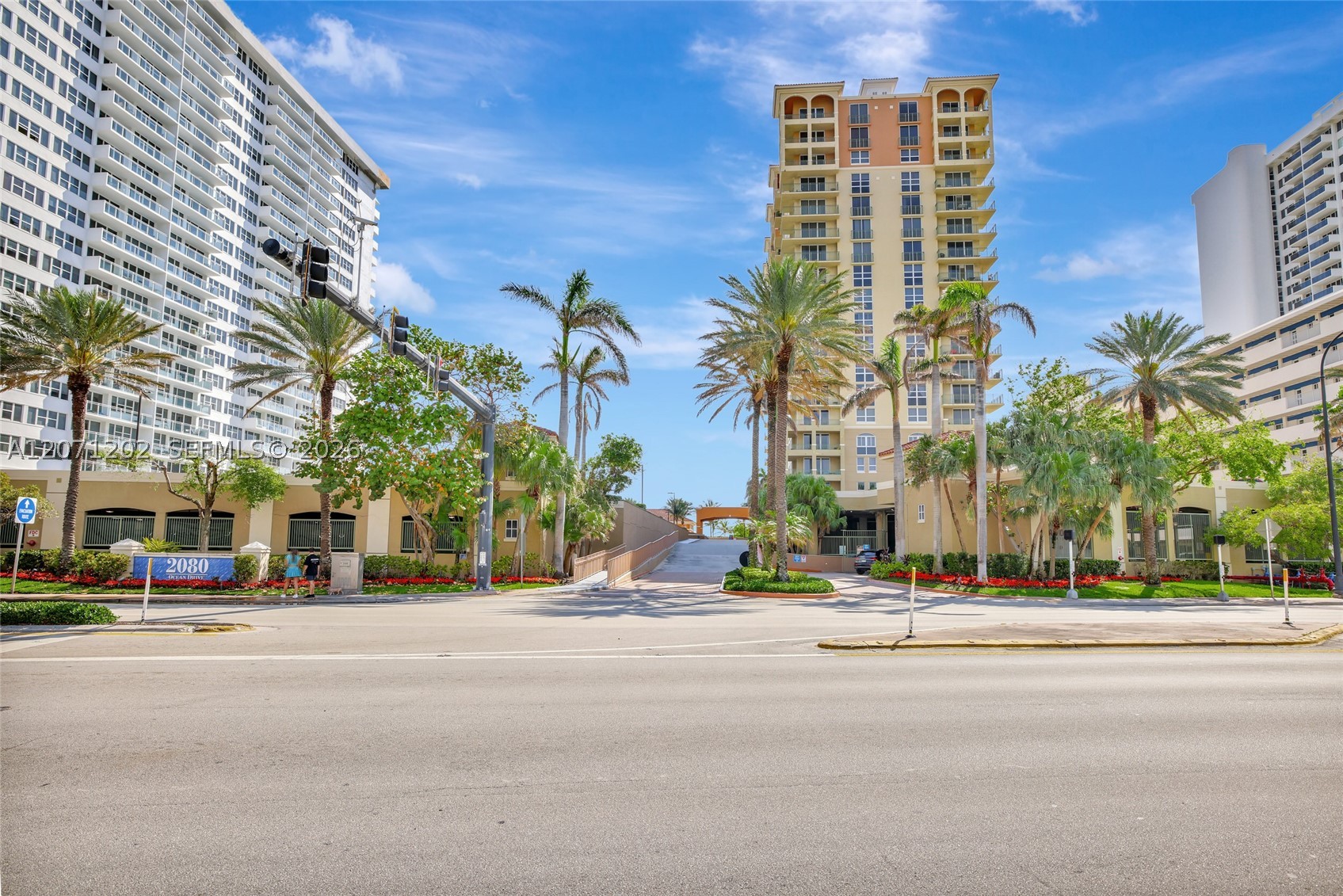 image 2080 Ocean Drive51