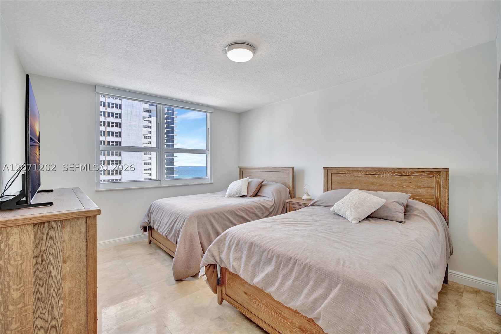 image 2080 Ocean Drive5