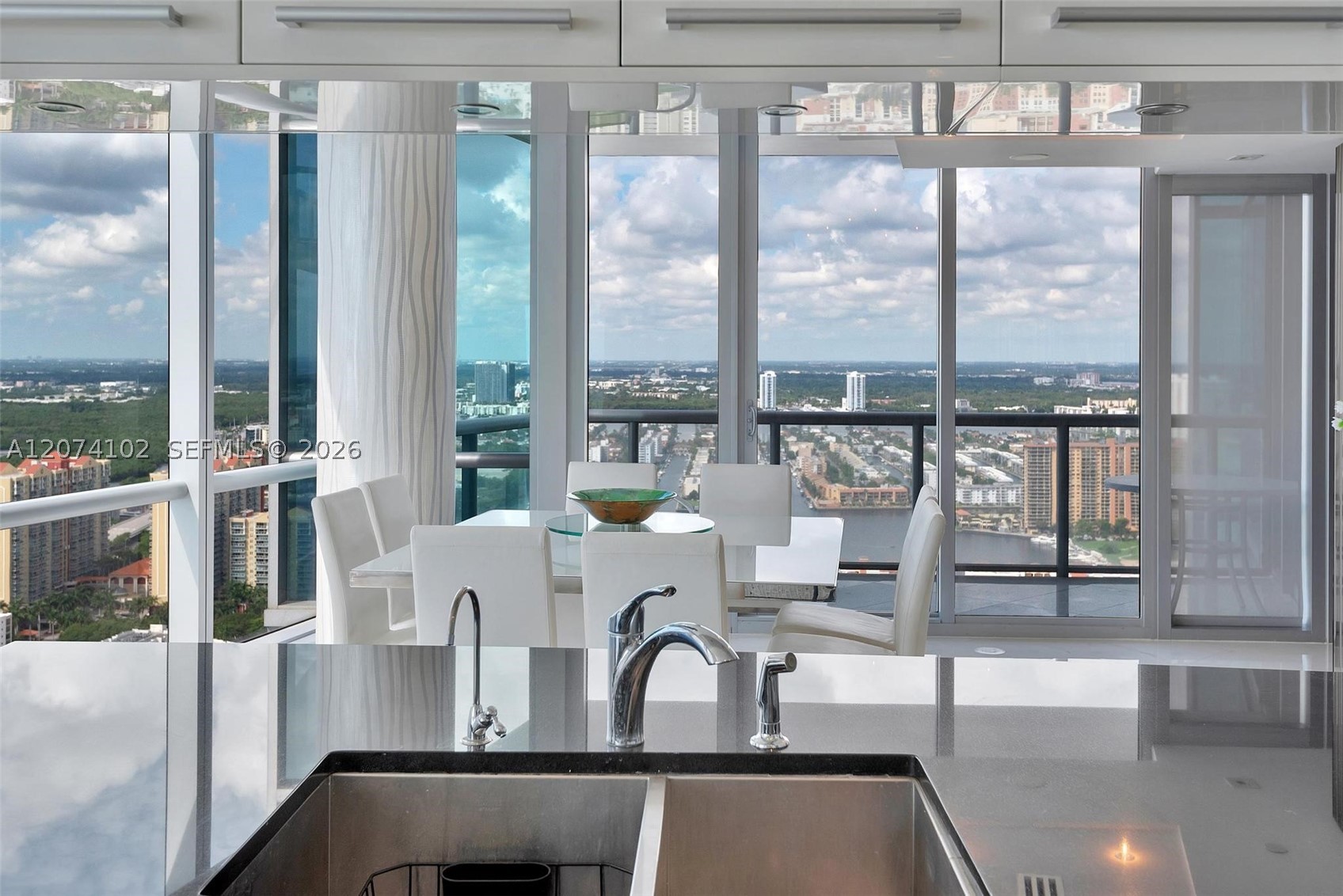 17121 Collins Ave #4201 Sunny Isles Beach, FL 33160