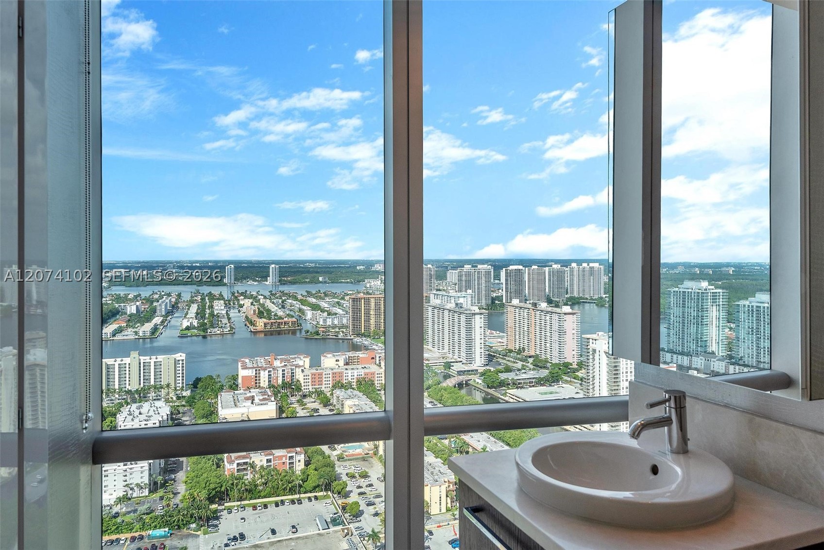17121 Collins Ave #4201 Sunny Isles Beach, FL 33160