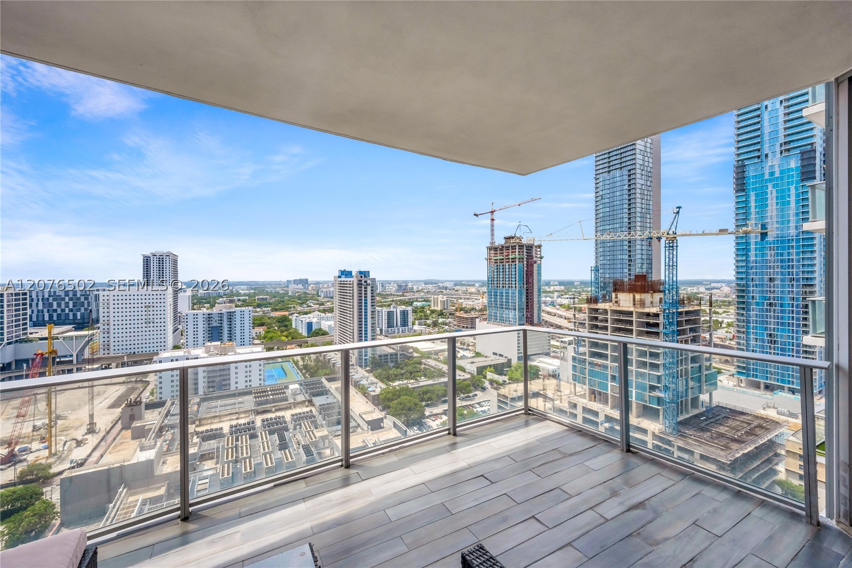 851 NE 1st Ave #2408 Miami, FL 33132