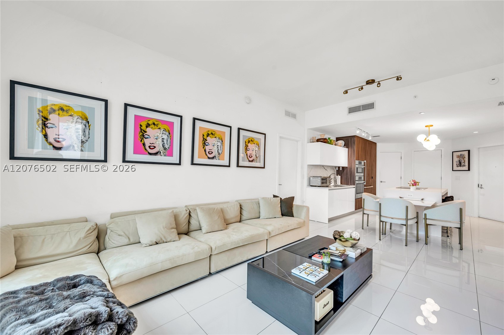 851 NE 1st Ave #2408 Miami, FL 33132