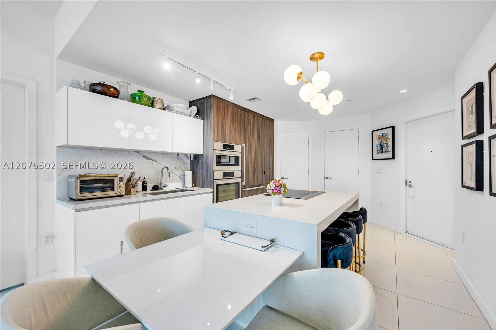 851 NE 1st Ave #2408 Miami, FL 33132