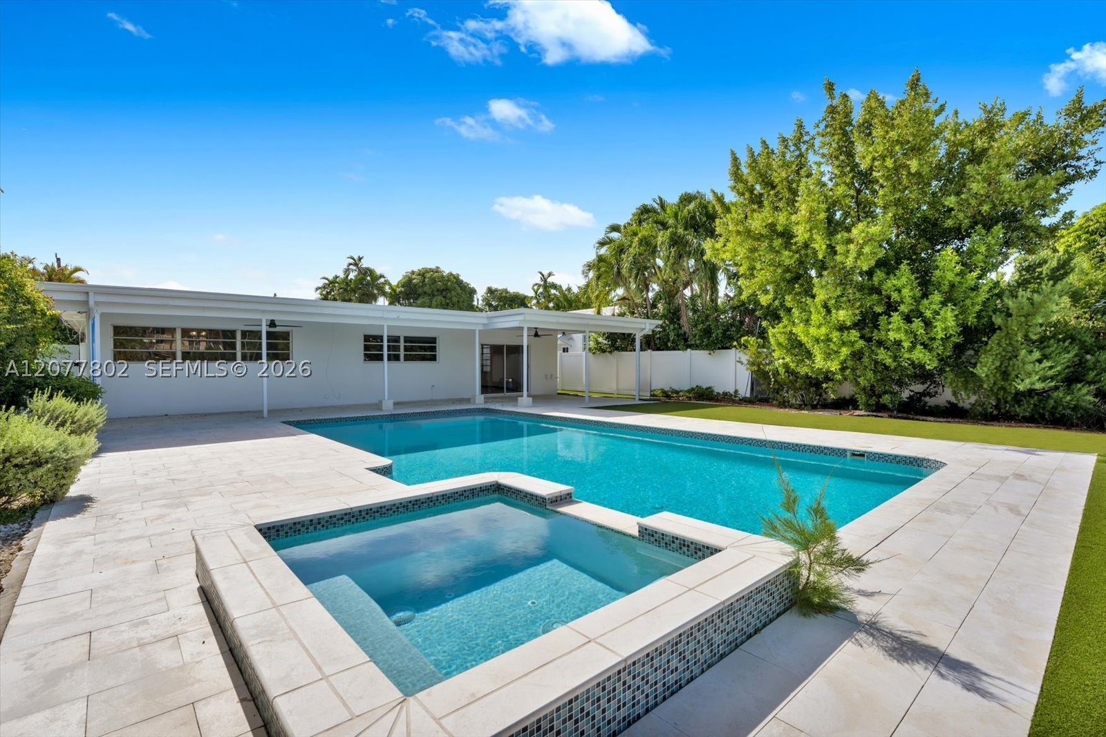 4560 Prairie Ave Miami Beach, FL 33140
