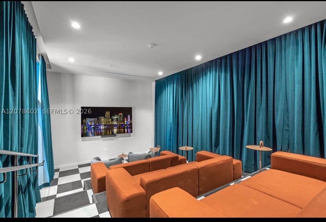 image The Crosby Miami Worldcenter13