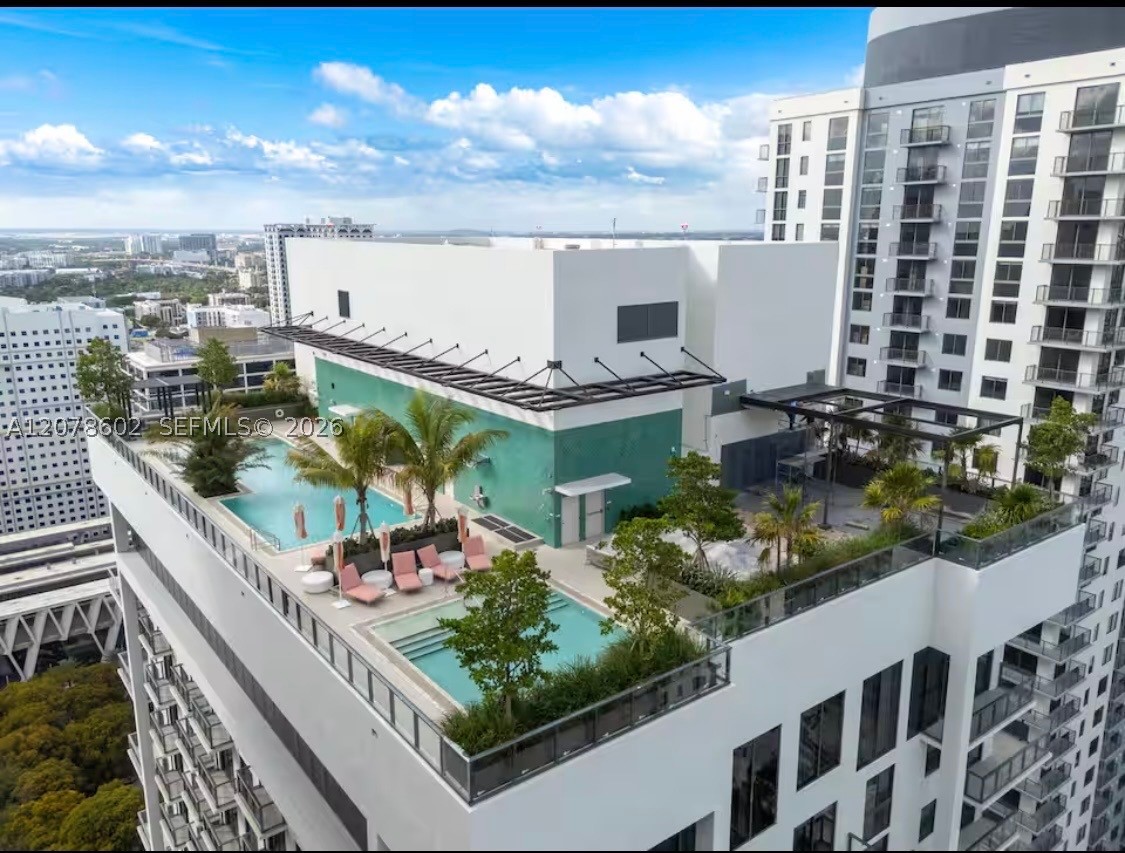image The Crosby Miami Worldcenter20