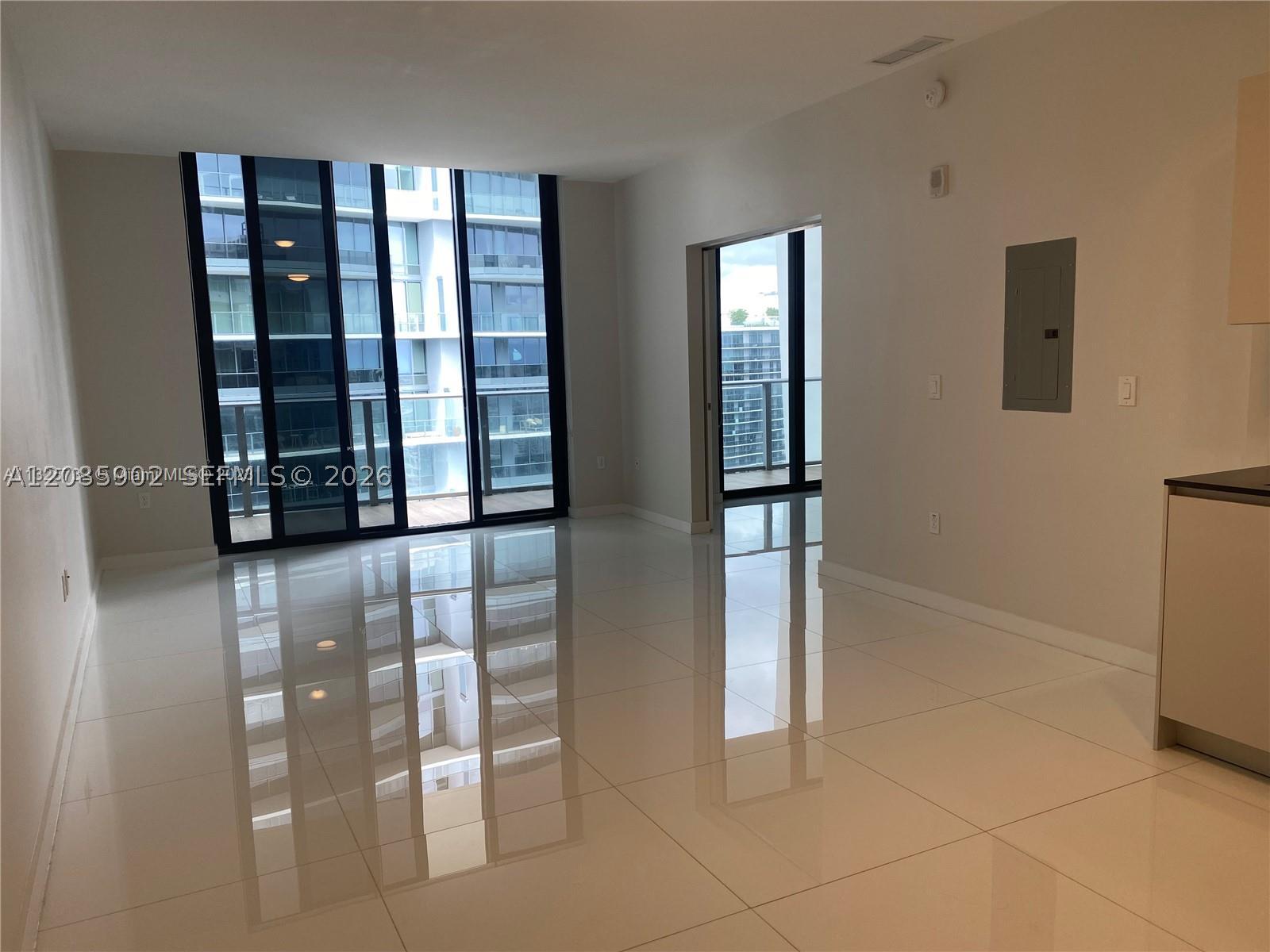 image 1010 Brickell3