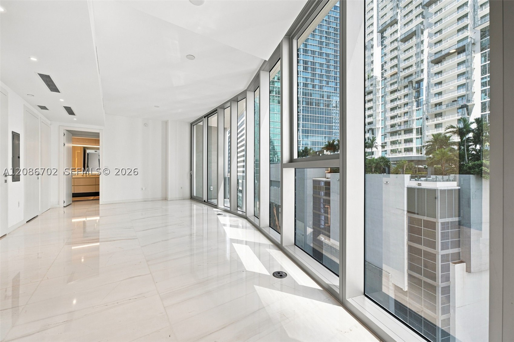 image Aston Martin Residences10